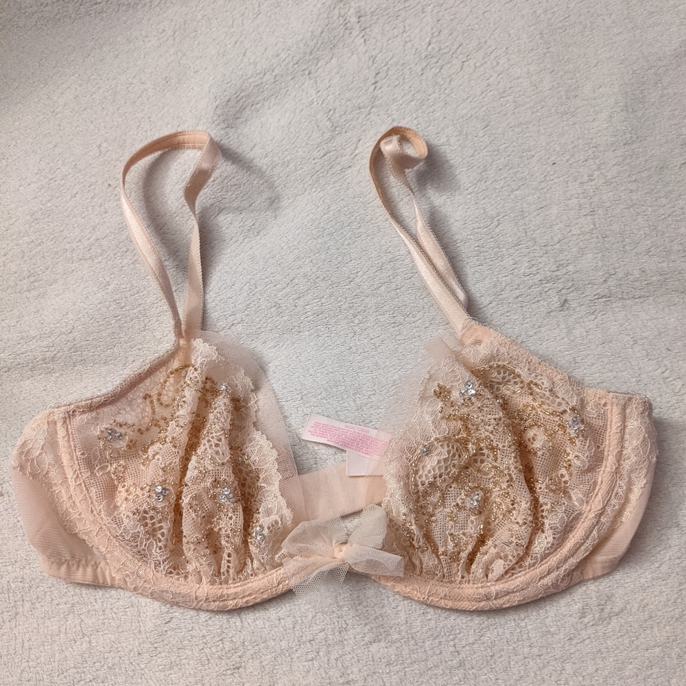 Victoria's Secret bra